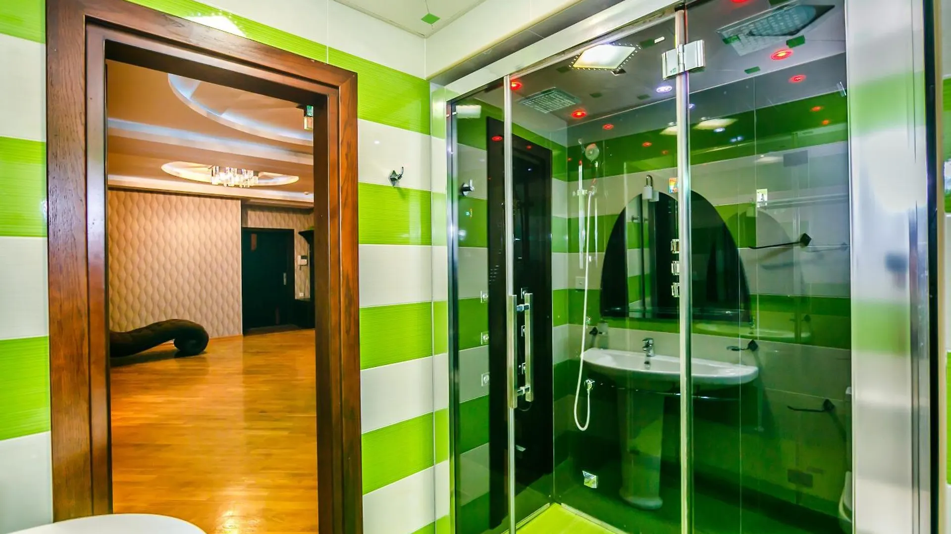 Ray Inn City Centre Nizami Баку 0*,  Азербайджан